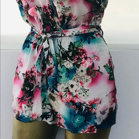 Boho Resort Floral Shorts ROMPER Small - Picture 12 of 13